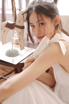 阿富汗一女市长飞抵德国